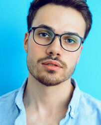 man wearing glasses avatar